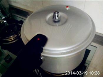 清炖排骨怎么做，清炖排骨怎么做好吃，清炖排骨做法