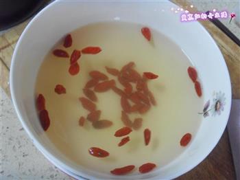 莲藕排骨汤怎么做，莲藕排骨汤怎么做好吃，莲藕排骨汤做法