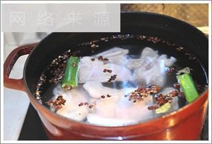 香辣猪蹄火锅怎么做，香辣猪蹄火锅怎么做好吃，香辣猪蹄火锅做法