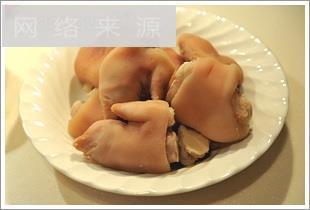 香辣猪蹄火锅怎么做，香辣猪蹄火锅怎么做好吃，香辣猪蹄火锅做法