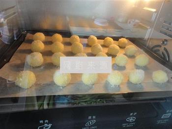 黄金椰蓉球怎么做，黄金椰蓉球怎么做好吃，黄金椰蓉球做法
