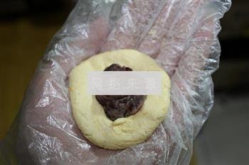 软糯糯的南瓜饼怎么做，软糯糯的南瓜饼怎么做好吃，软糯糯的南瓜饼做法