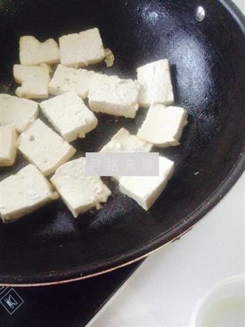 椒盐豆腐怎么做，椒盐豆腐怎么做好吃，椒盐豆腐做法