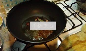 咖喱鸡丁土豆年糕怎么做，咖喱鸡丁土豆年糕怎么做好吃，咖喱鸡丁土豆年糕做法