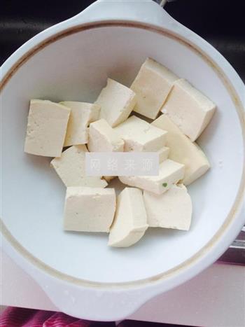 椒盐豆腐怎么做，椒盐豆腐怎么做好吃，椒盐豆腐做法