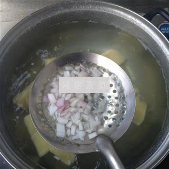 土豆泥沙拉怎么做，土豆泥沙拉怎么做好吃，土豆泥沙拉做法