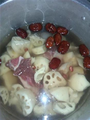 大骨莲耦花生汤怎么做，大骨莲耦花生汤怎么做好吃，大骨莲耦花生汤做法