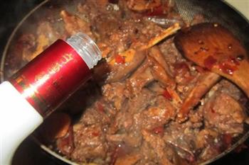 兔肉火锅怎么做，兔肉火锅怎么做好吃，兔肉火锅做法