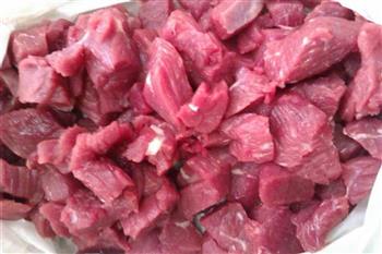 香菇豆腐牛肉汤怎么做，香菇豆腐牛肉汤怎么做好吃，香菇豆腐牛肉汤做法
