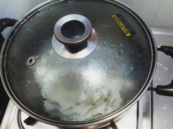 蒜蓉粉丝蒸扇贝怎么做，蒜蓉粉丝蒸扇贝怎么做好吃，蒜蓉粉丝蒸扇贝做法