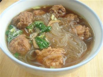 粉丝丸子汤怎么做，粉丝丸子汤怎么做好吃，粉丝丸子汤做法