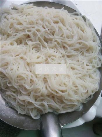 冰镇西瓜哈密瓜冷面怎么做，冰镇西瓜哈密瓜冷面怎么做好吃，冰镇西瓜哈密瓜冷面做法