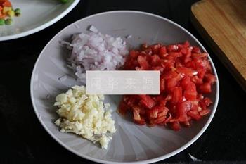 鲜虾杂蔬披萨怎么做，鲜虾杂蔬披萨怎么做好吃，鲜虾杂蔬披萨做法