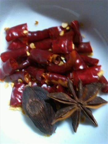 排骨火锅怎么做，排骨火锅怎么做好吃，排骨火锅做法