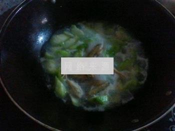 丝瓜蛏汤怎么做，丝瓜蛏汤怎么做好吃，丝瓜蛏汤做法