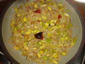 素炒豆芽怎么做，素炒豆芽怎么做好吃，素炒豆芽做法