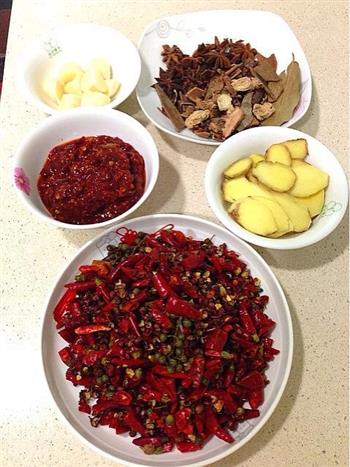 麻辣火锅怎么做，麻辣火锅怎么做好吃，麻辣火锅做法