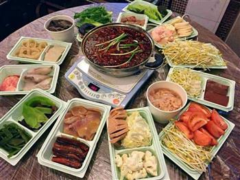 重庆牛油老火锅怎么做，重庆牛油老火锅怎么做好吃，重庆牛油老火锅做法