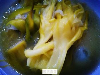 龙骨花汤怎么做，龙骨花汤怎么做好吃，龙骨花汤做法