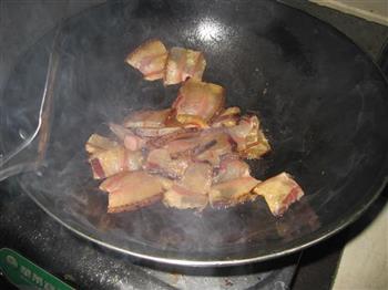 湖南特色腊肉火锅怎么做，湖南特色腊肉火锅怎么做好吃，湖南特色腊肉火锅做法