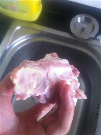 骨头金针菇豆腐汤怎么做,骨头金针菇豆腐汤怎么做好吃,骨头金针菇豆腐汤做法 骨头金针菇豆腐汤怎么做,骨头金针菇豆腐汤怎么做好吃,骨头金针菇豆腐汤做法