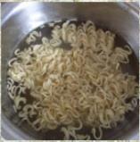 泡面煎饼怎么做，泡面煎饼怎么做好吃，泡面煎饼做法
