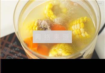 胡萝卜玉米排骨汤怎么做，胡萝卜玉米排骨汤怎么做好吃，胡萝卜玉米排骨汤做法