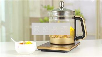 胡萝卜玉米排骨汤怎么做，胡萝卜玉米排骨汤怎么做好吃，胡萝卜玉米排骨汤做法