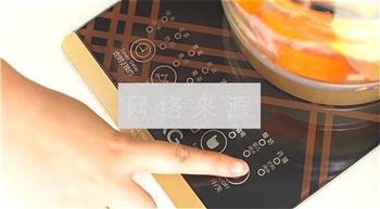 胡萝卜玉米排骨汤怎么做，胡萝卜玉米排骨汤怎么做好吃，胡萝卜玉米排骨汤做法