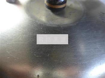 黄桃银耳怎么做，黄桃银耳怎么做好吃，黄桃银耳做法