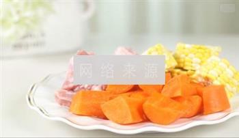 胡萝卜玉米排骨汤怎么做，胡萝卜玉米排骨汤怎么做好吃，胡萝卜玉米排骨汤做法