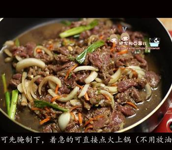 韩式牛肉蘑菇粉条锅怎么做，韩式牛肉蘑菇粉条锅怎么做好吃，韩式牛肉蘑菇粉条锅做法