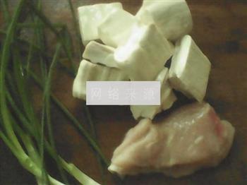 鸡丝豆腐汤怎么做，鸡丝豆腐汤怎么做好吃，鸡丝豆腐汤做法