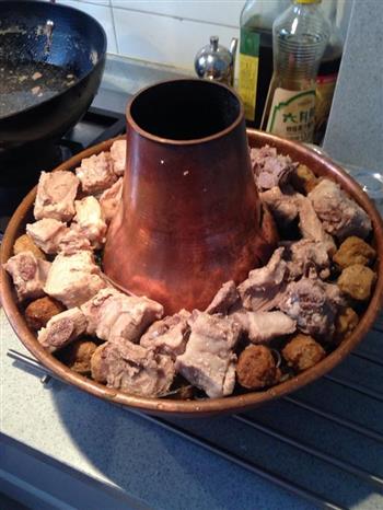 东北酸菜火锅怎么做，东北酸菜火锅怎么做好吃，东北酸菜火锅做法