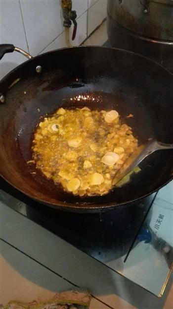 清炒鸡腿菇怎么做，清炒鸡腿菇怎么做好吃，清炒鸡腿菇做法