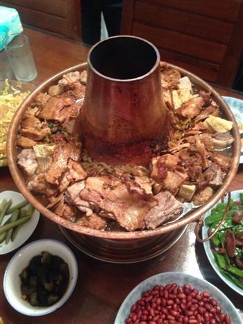 东北酸菜火锅怎么做，东北酸菜火锅怎么做好吃，东北酸菜火锅做法