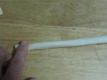酥脆麻花怎么做，酥脆麻花怎么做好吃，酥脆麻花做法