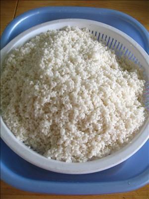 咸蛋黄五花肉粽怎么做，咸蛋黄五花肉粽怎么做好吃，咸蛋黄五花肉粽做法