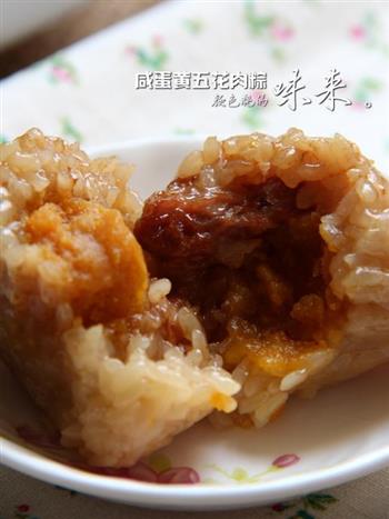 咸蛋黄五花肉粽怎么做，咸蛋黄五花肉粽怎么做好吃，咸蛋黄五花肉粽做法