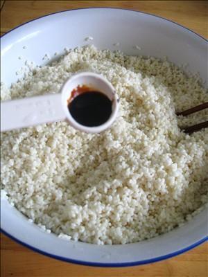 咸蛋黄五花肉粽怎么做，咸蛋黄五花肉粽怎么做好吃，咸蛋黄五花肉粽做法