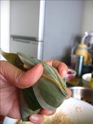 咸蛋黄五花肉粽怎么做，咸蛋黄五花肉粽怎么做好吃，咸蛋黄五花肉粽做法