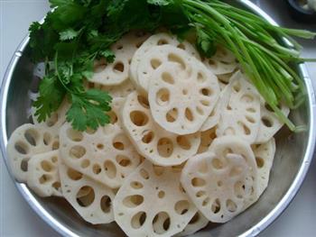 牛肉火锅怎么做，牛肉火锅怎么做好吃，牛肉火锅做法