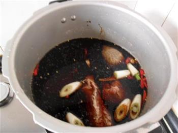家常牛肉火锅怎么做，家常牛肉火锅怎么做好吃，家常牛肉火锅做法