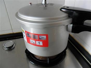 家常牛肉火锅怎么做，家常牛肉火锅怎么做好吃，家常牛肉火锅做法