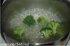 红香肠怎么做，红香肠怎么做好吃，红香肠做法