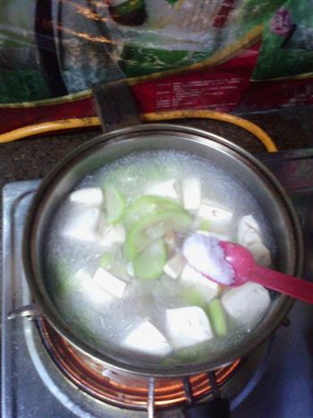 丝瓜豆腐汤怎么做，丝瓜豆腐汤怎么做好吃，丝瓜豆腐汤做法