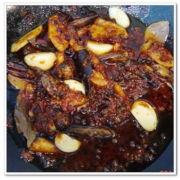 麻辣鸡火锅怎么做，麻辣鸡火锅怎么做好吃，麻辣鸡火锅做法