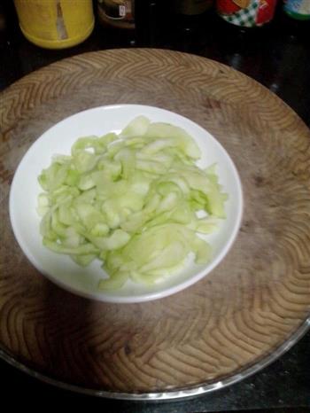 凉拌菜瓜怎么做，凉拌菜瓜怎么做好吃，凉拌菜瓜做法
