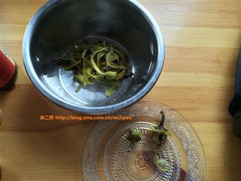 素拌烤青椒怎么做，素拌烤青椒怎么做好吃，素拌烤青椒做法