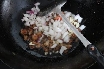 番茄肉酱香肠排排队意大利面怎么做，番茄肉酱香肠排排队意大利面怎么做好吃，番茄肉酱香肠排排队意大利面做法